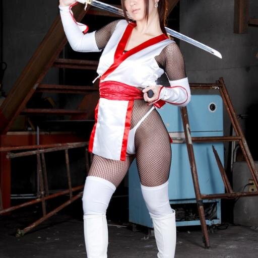 Hi. I'm Japanese. And I post Japanese beautiful girls pictures every day. If you want to see more pictures, please visit my website. Thank you!