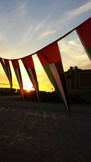 هي أحلامٌ 🍃 لا تزالُ صغيرةً وبَعيدة 🍂 لكنّها بإذنِ الله سَتتحَقق 🍃وستكبرُ يوما ما 🍂 ستصبحُ قريبةً وجَميلة 🍃 فوّضتُ أمري لكَ يا رَبي ❤️