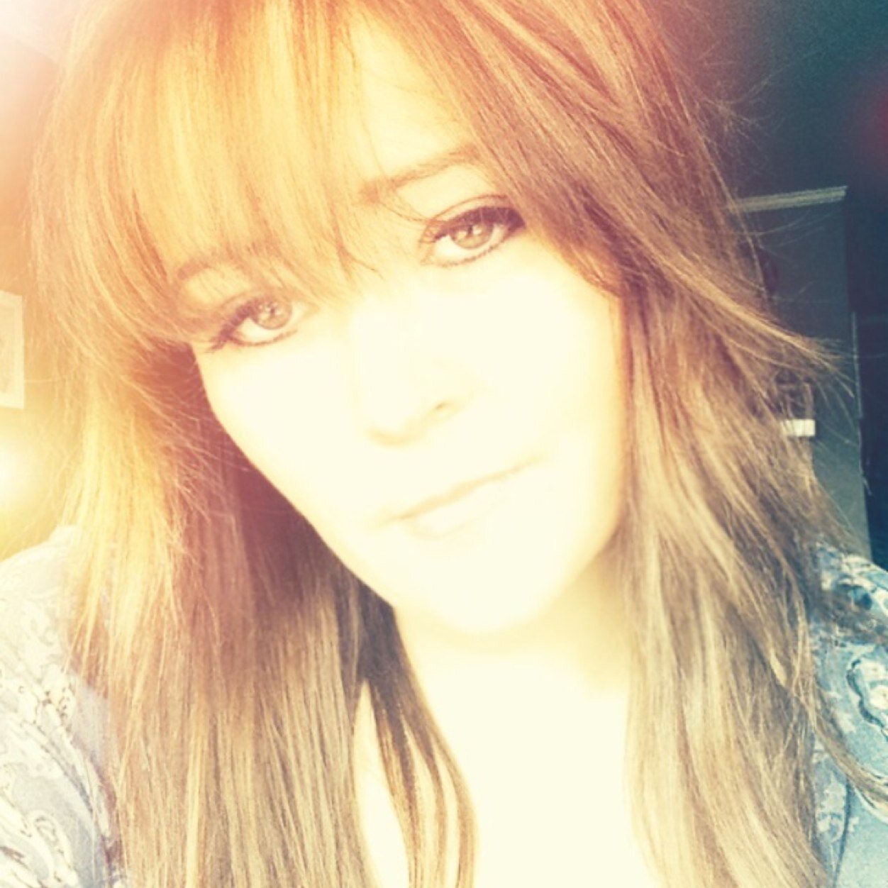 Im married to my highschool sweetheart and have 4 beautiful children. I love watching SOA (mmmm Charlie Hunnam). Favorite books are fifty shades of grey.