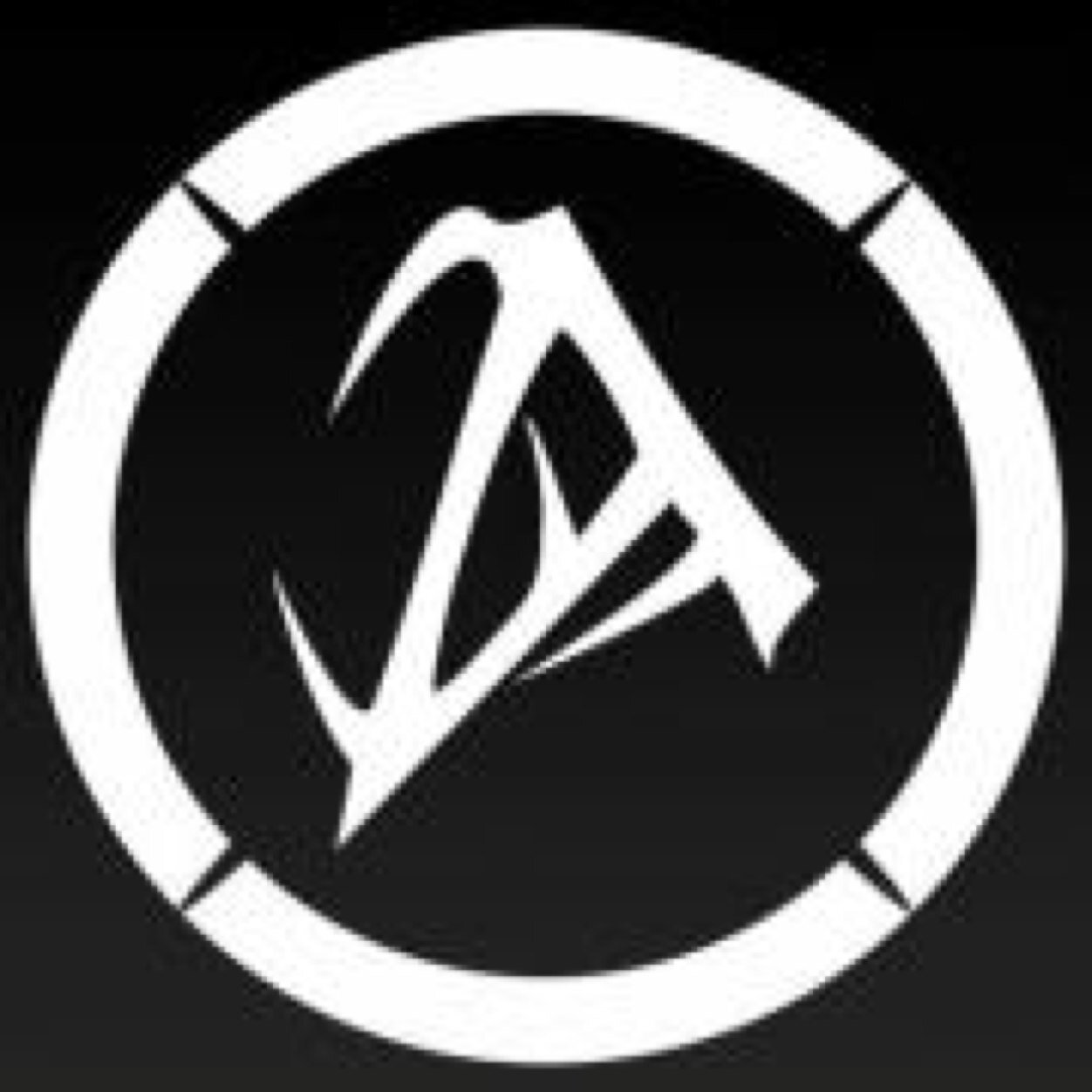 ツ