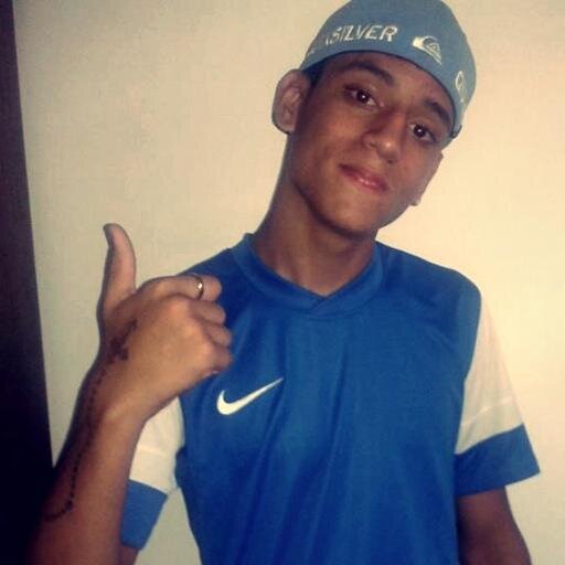 .. A sorrir eu pretendo levar a viida' http://t.co/XWjzTCvuGf