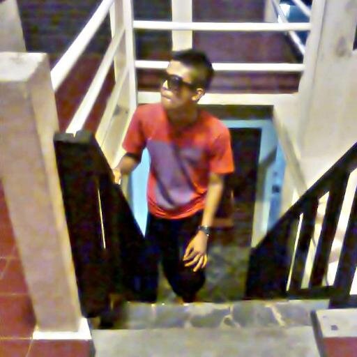 NATURAL . kalem nyantai jodoh pasti bertemu .