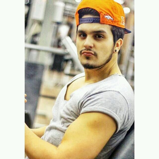Tentar algo e fracassar é pelo menos aprender.Mas não fazer a tentativa é sofrer a inestimável perda do que poderia ter sido!Frase do Luan Santana*.* :) *----*