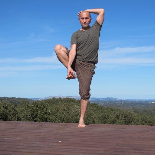 French born Senior Mindful Hatha Yoga, pranayama, meditation & Yoga Nidra teacher based in London, Workshops and Yoga retreats worldwide.
