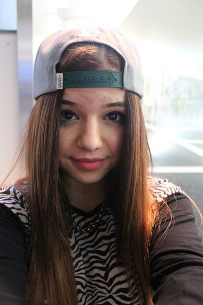 Ele ∞ Segue-me e vais ser super fixe .