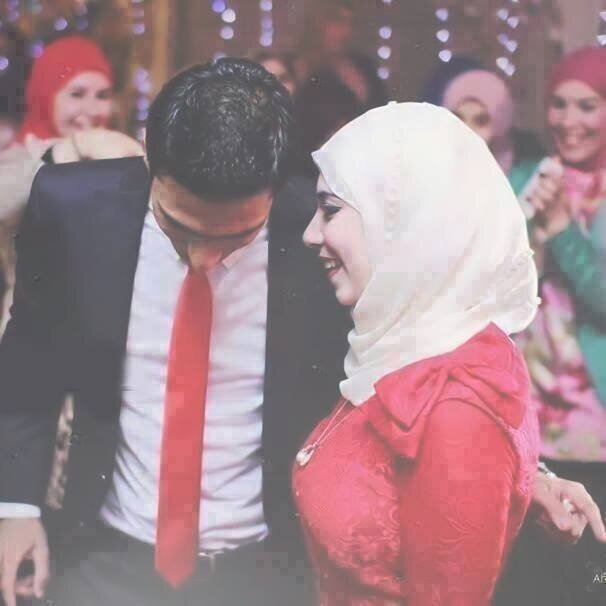 حرْفي مِلكُ مِلــكـيَّــتــي , و مِلكُ تمتُّعكم
اكتبُ لكـــِ , عِـشقاً