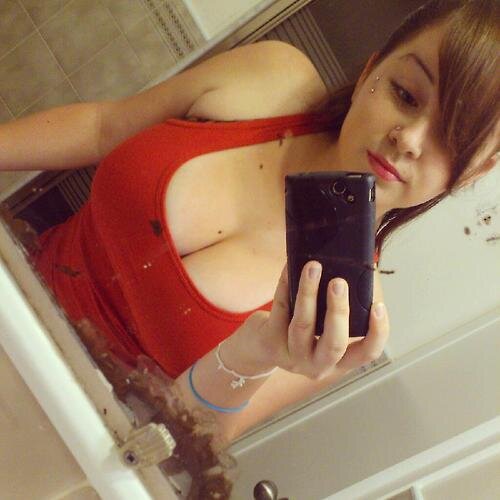 SexyHotSelfie's profile picture. Hi guys!! I'm a bisexual 19 year old russian teenager, i love do nude selfie photos of my body and show them to everyone! Visit my site, you will no regreat :P