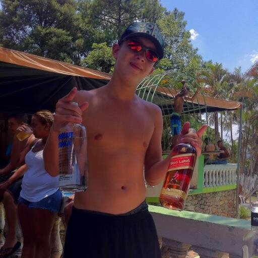 Gosto De Viver O Perigo  Por Isso Pratico  Artigo ♪ , Sem Vacila  Na Missão  Assim Vou Seguindo (  MADE IN FAVELA ) #FAMILIANARGUILLE Até O Fim #FÉEMDEUS