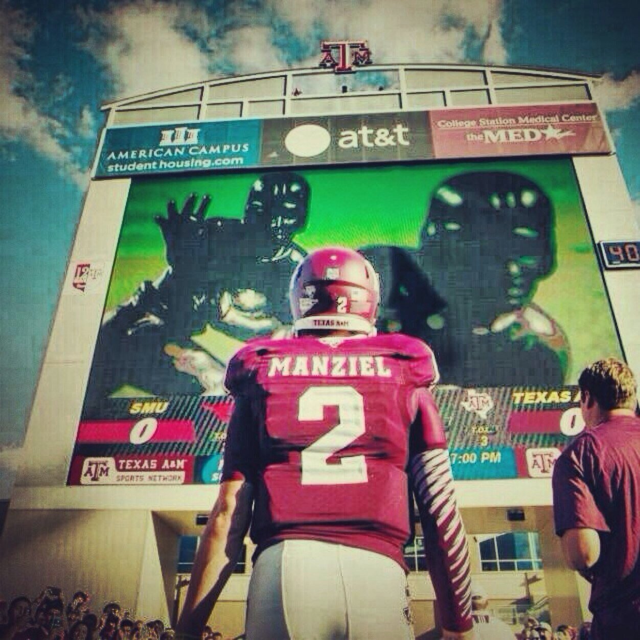 xlegendinmaking's profile picture. 