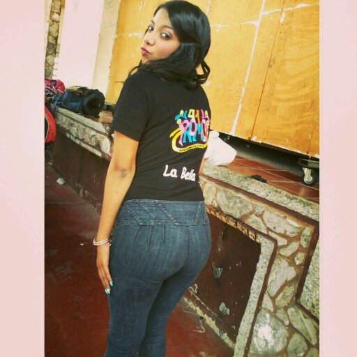Hola bebe, por aquí tu novio para recordarte lo mucho que te amo♥. ¡mpsf!