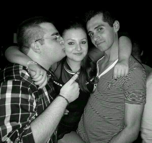 maderik21's profile picture. 