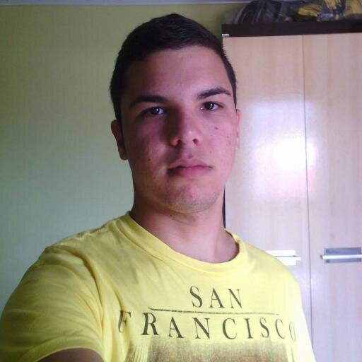 Facebook | http://t.co/MpLxOSis6f // Instagram | @YuriAntonio1935
