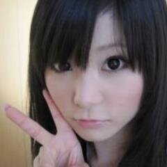 shuffle　というバンドでBa弾いてます、こちらは個人垢なので自由に話していきます （好きなベーシスト・・・穴井仁吉　Scandal 　Tomomi)