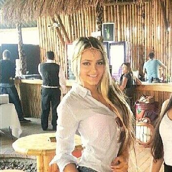 Sigueme en instagram @PAOLAUSME