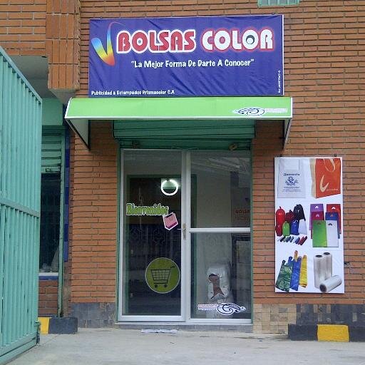venta de bolsas plásticas con o sin impresión de la mejor calidad en todos los colores.valera av 5 calle 11 telf: 04247684995- 02712352123