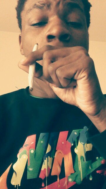9Hundo My squad I need money so thats why i gets that #NevaLackin