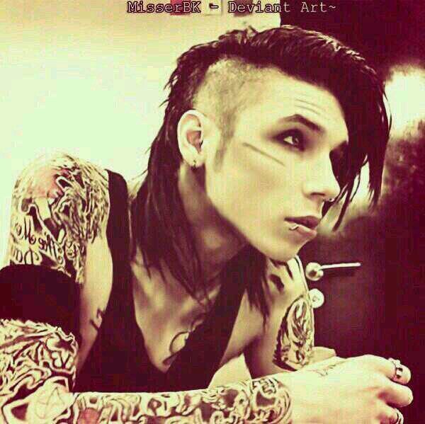 I FOLLOW BACK-austin carlile's legs-punk-alternative-heavy metal-American horror story-dexter-family guy-art-tats-piercings