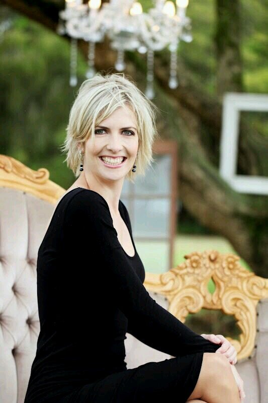 Events coordinator & marketer, family & friends addict, golf enthusiast, loving life!