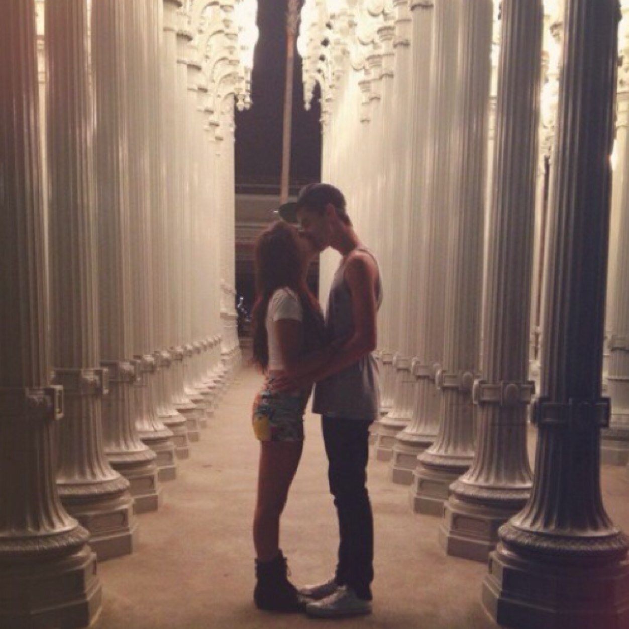 Dm me an @ and love note/letter, NO HATE/DRAMA. {Rp/fl only}