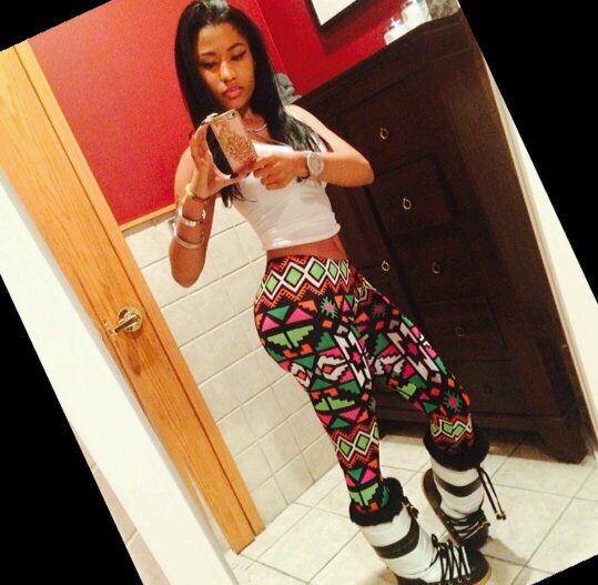 ShesNickiMinaj's profile picture. Theyd never thank me for opening doors, but they didnt even thank jesus when he died on the cross.