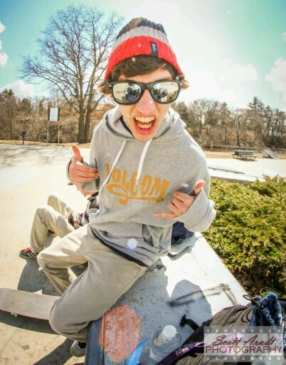 goofy as fuck and taken by the best, most wonderful, beautiful @branndiibbabby :-)