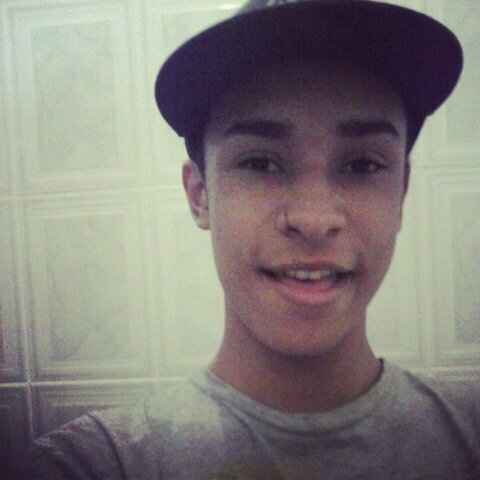 Little Mons†er,  filho da Gaga, amante da Tara, e irmão do Fozzi. †  |