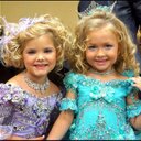 Wendy Wolf - @pageantmom513 - Twitter