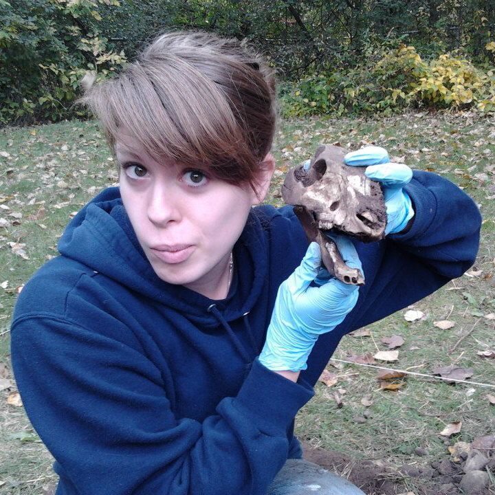 OMichMichO's profile picture. Canadian. Book-aholic. Married. Cat Mother. Forensic Science Graduate. Country Club Bartender. Rare Late Night Twitter User.