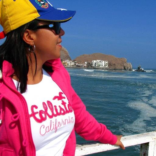 ymora22's profile picture. 