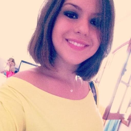 To fugindo de tudo que apaga meu sorriso