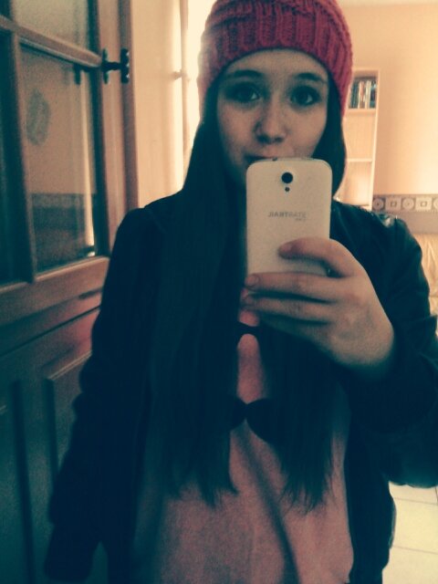 Emeline Foùfoùnaa sur fb, invite ❤