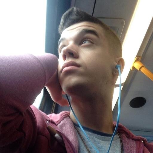 Creative Writing student in London. Guess you could call me unique, but hey, that's the coolest way to be, right?!
