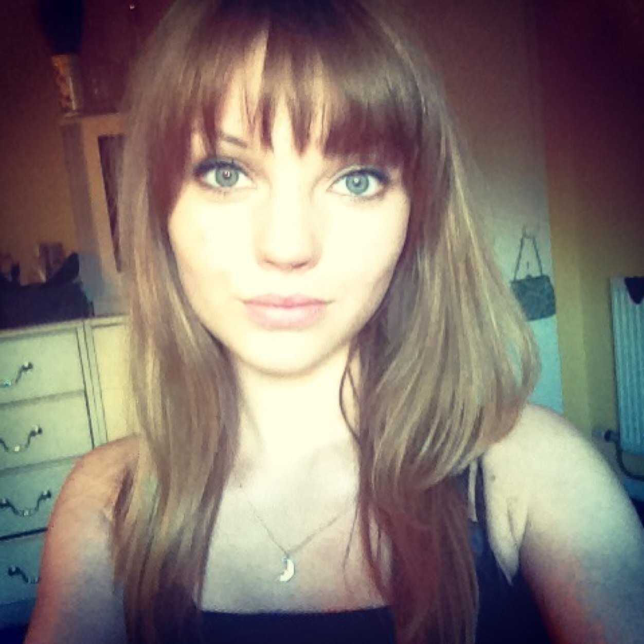 summercallow17's profile picture. 19  , makeup artist