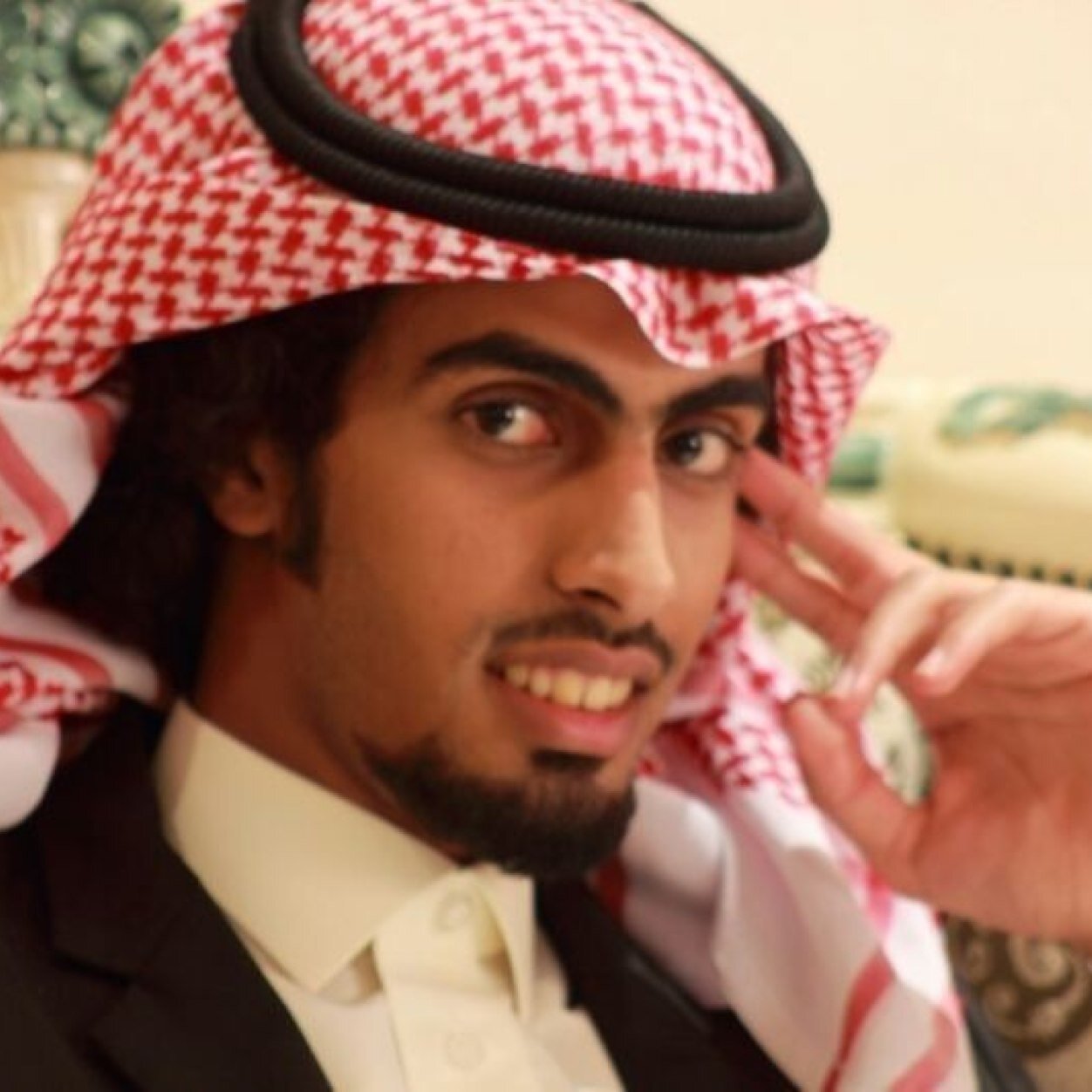 أحد موظفي شركة أرامكو، غايتي وغرضي من الدنيا رضى الله ثم رضى الوالدين.