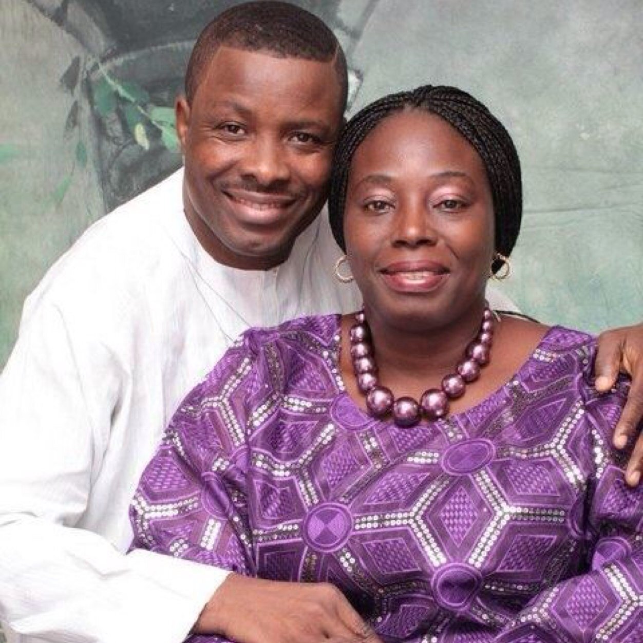 Senior #Pastor @TheKingschamber, President of Settle Me O Lord! outreach,Author,husband, father and a friend of #God
