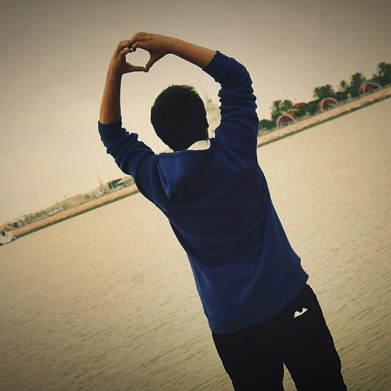 Follow Me And I'llFollowYouBack B-) xx-- kikkhalidz710--instagramkhalidz710