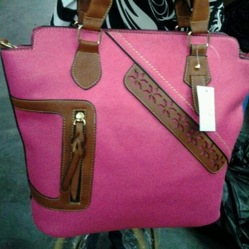 #Buy the latest imported genuine leather handbags at unbelievable prices call 0715869671 for free delivery nationwide.