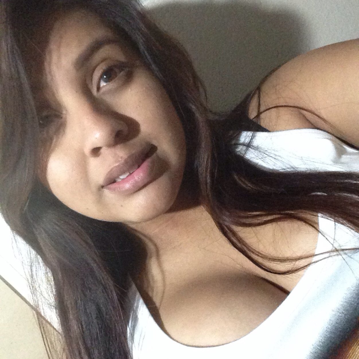 Lizbeth Mendez ✞. 18 years old | Taken ♡ | June 17th ❤ | Insta: xoxo_dimplessz