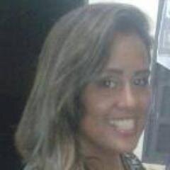 EvellynSusan's profile picture. Quem se define se limita, quando vc se limita, não está disposto a deixar que Deus te transforme. Não me limito pq Deus me transforma a cada dia.