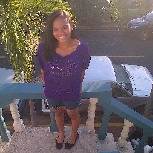 AMO la música mas que nada en este mundo *Después de mi mama, claro esta*/ Soy #Diretioner y me gusta la musica de 5 Seconds of Summer and Justin B./*o*