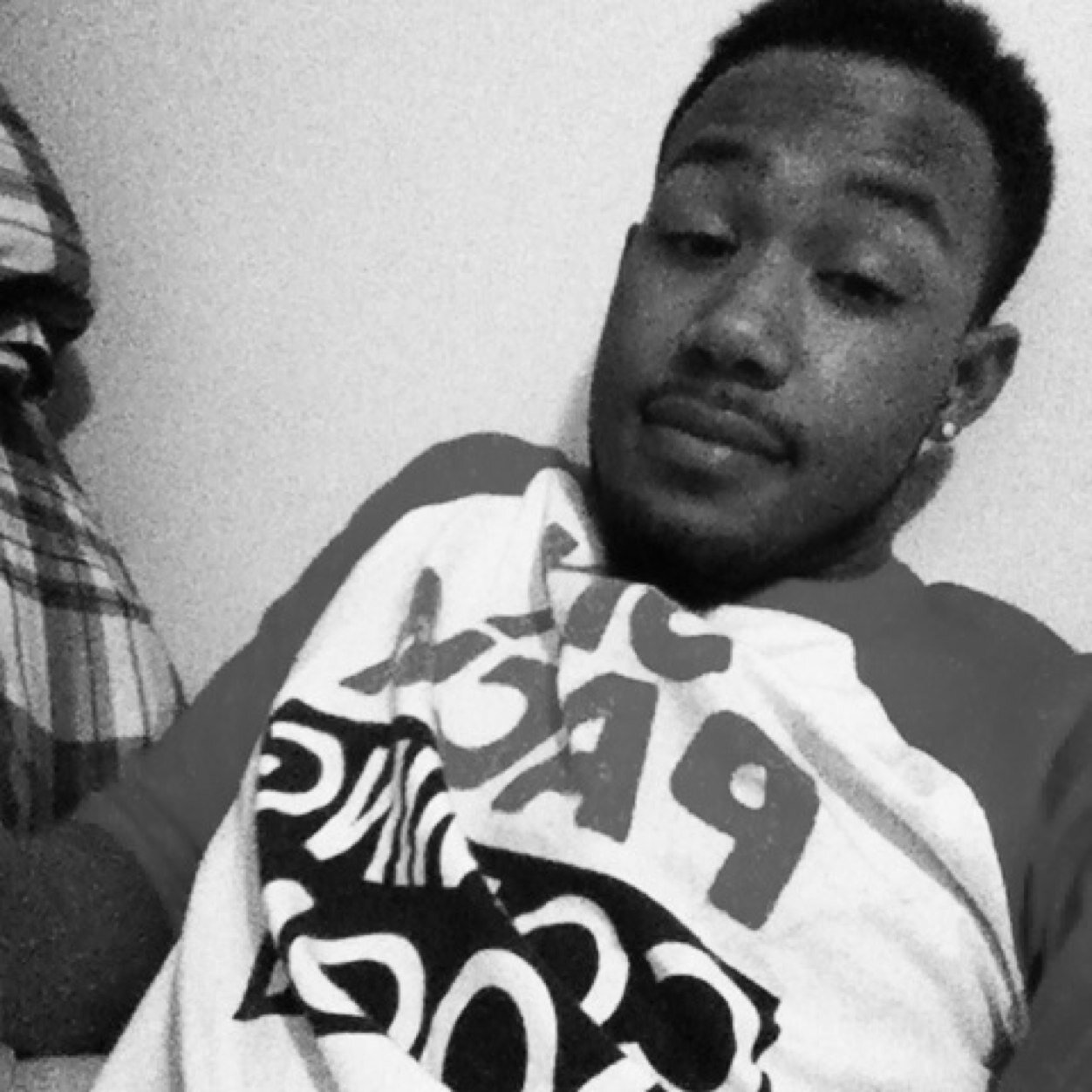 IG : freshhowie , dont judge me get to know me