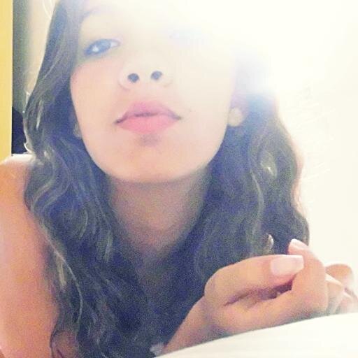 :* Ela é respeito, disciplina, boba && brincalhona