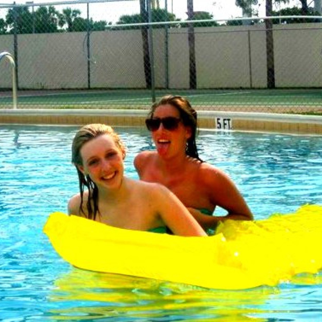 Courtneyyy24's profile picture. 