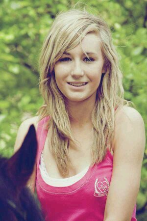 cornhusk221's profile picture. new on twitter. #newbie