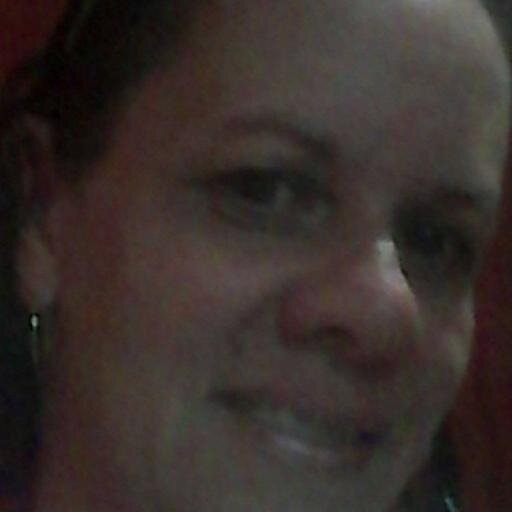 falilia tudo......filhos  meus tesouros.......DEUS   acima de tudo