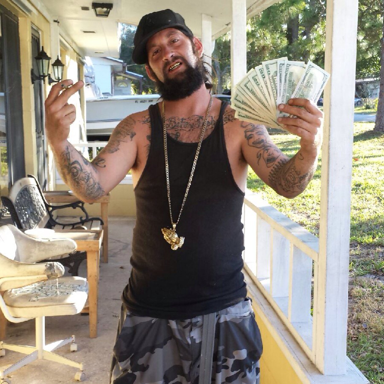 Born on July 26 1981 lives in Titusville fl 
I am a up in coming hip hop artist 1st mixtape drop is Fla. Lotto  Trap Season