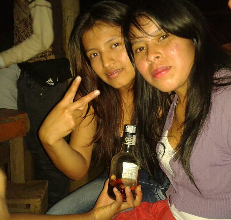 los kiero mucho... XD  este es mi feis
http://t.co/VhXPm19e7R…