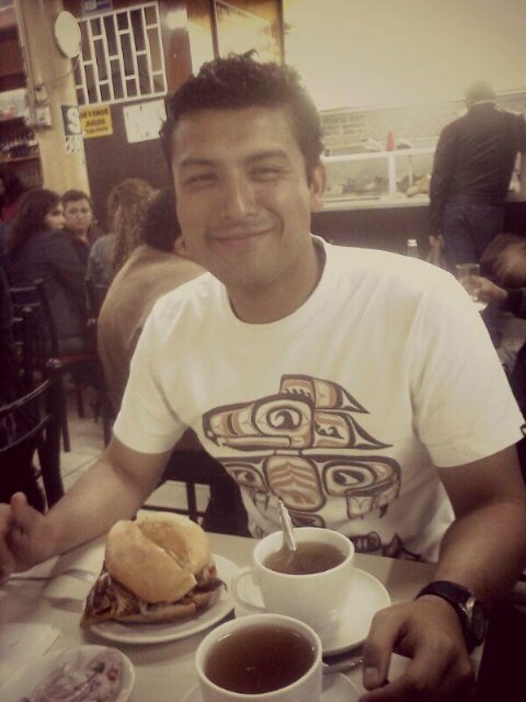 johnly26's profile picture. Soy bacan estoy haciendo mi serums en huaraz ;)