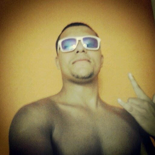 Hoje tô de bem com a vida, tô na paz, só quero amor. Não quero nem saber se está frio ou calor.