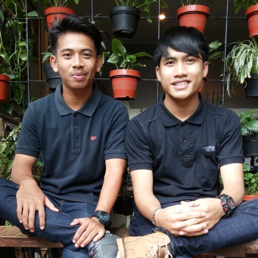 seng penting urip dijalani,le mikir karo mlaku